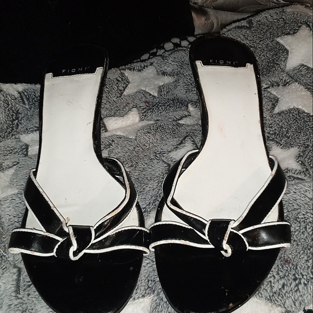 FIONI Clothing Black Women's Sandals